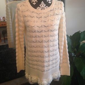 Shell stitch and lace sweater B1